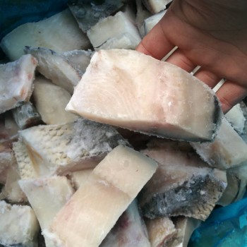 安徽三珍食品冷冻草鱼块段直销 快餐食堂食材