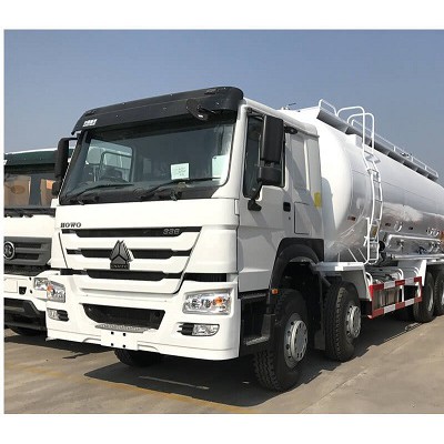 供应（豪沃国六8×4粉粒物料运输车）配置参数价格