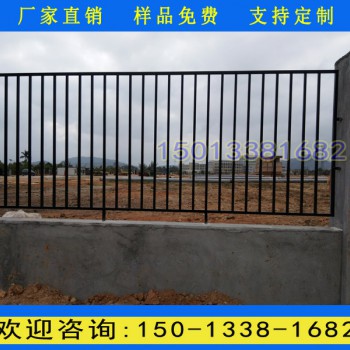 海口工地蓝白色组装栏杆批发 文昌学校围墙透景护栏