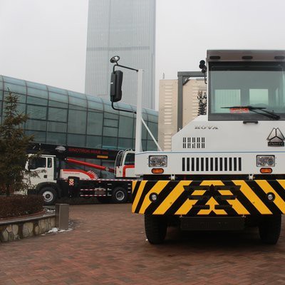 HOVA鞍座举升式码头牵引车240马力报价