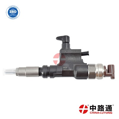 依维柯喷油器总成  095000-5322