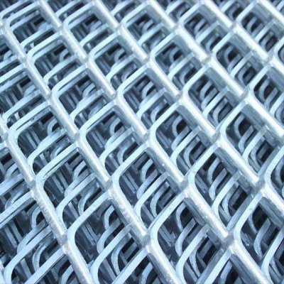 新疆农林业镀锌喷涂重型钢板网园林公园菱形孔冲压拉伸金属网厂家
