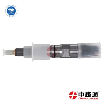 国五发动机的喷油器 8-97382949-0