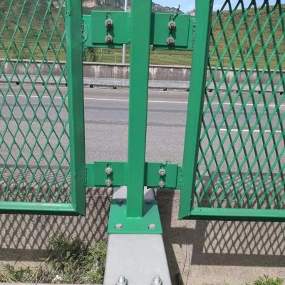 苏州高速防眩网 高速夜间防眩护栏网 钢板网护栏 公路隔离栅