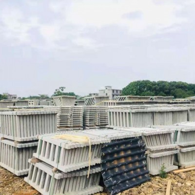 水泥仿木栏杆 仿木护栏厂家 仿木栏杆施工设计