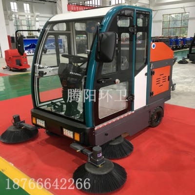 腾阳电动驾驶式扫地车的自动化作业