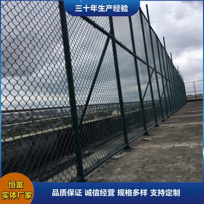 厂家供应球场围网户外体育场围栏网低碳钢丝包塑篮球场围网可定制