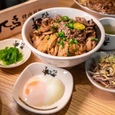 日式烤肉饭加盟那个牌子好？兀岛牛肉丼饭
