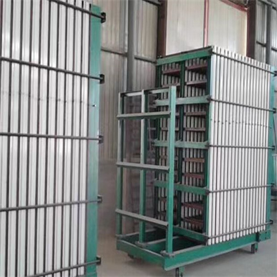 新型隔墙板设备具有优异的稳定性能