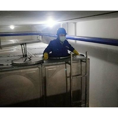 佛山洗水箱公司，禅城专业清洗水池，蓄水箱水塔清洁消毒