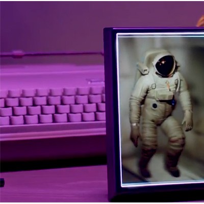 元宇宙Looking Glass显示器