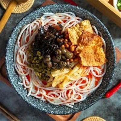 做螺蛳粉这个生意怎么样？还有机会入局吗？