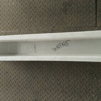 公路界模具具体介绍供水管道标志桩模市场