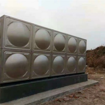 供应各种组合式不锈钢水箱 山东水箱厂家