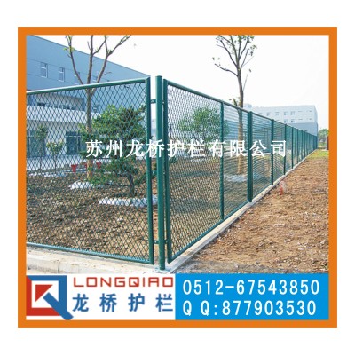 漯河停车场护栏 漯河停车场围栏网 龙桥厂浸塑钢丝钢围网