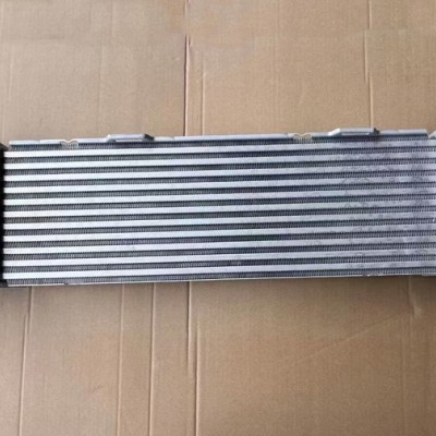 宝马X3 G01 G08 X4 G02中冷器 雨刮水壶