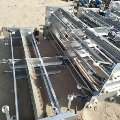 新建猪场规划刮粪机粪道以及安装