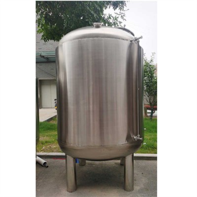 信宜市鸿谦304无菌水箱不锈钢卧式无菌水箱保质保量做工精良