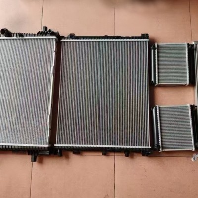 宝马X3 Ｍ版水箱 波箱散热网 低温水箱 中冷器 冷却器
