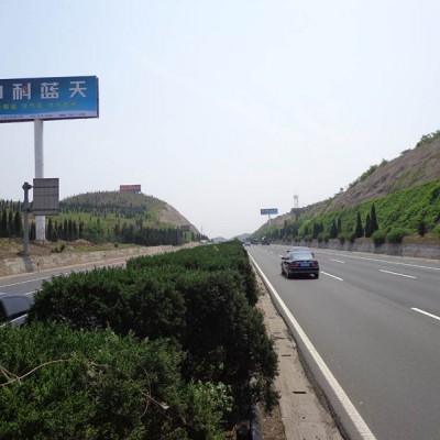 济南单立柱广告牌制作