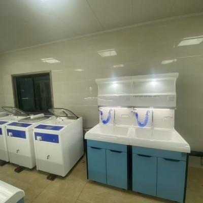 迪新全自动内镜清洗机单缸加单槽设计