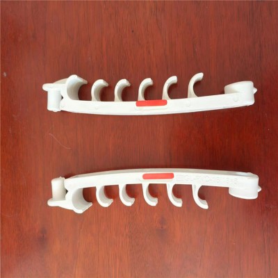 组合式电缆挂钩用于固定串联 卡扣相连成一串钩住不松散