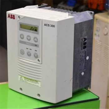 IC695CPE305（高性能 CPU）